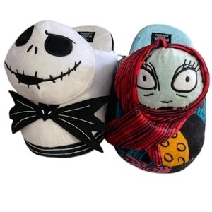 Ground Up Nightmare Before Christmas Jack & Sally Womens Plush Slip-On‎ Slippers